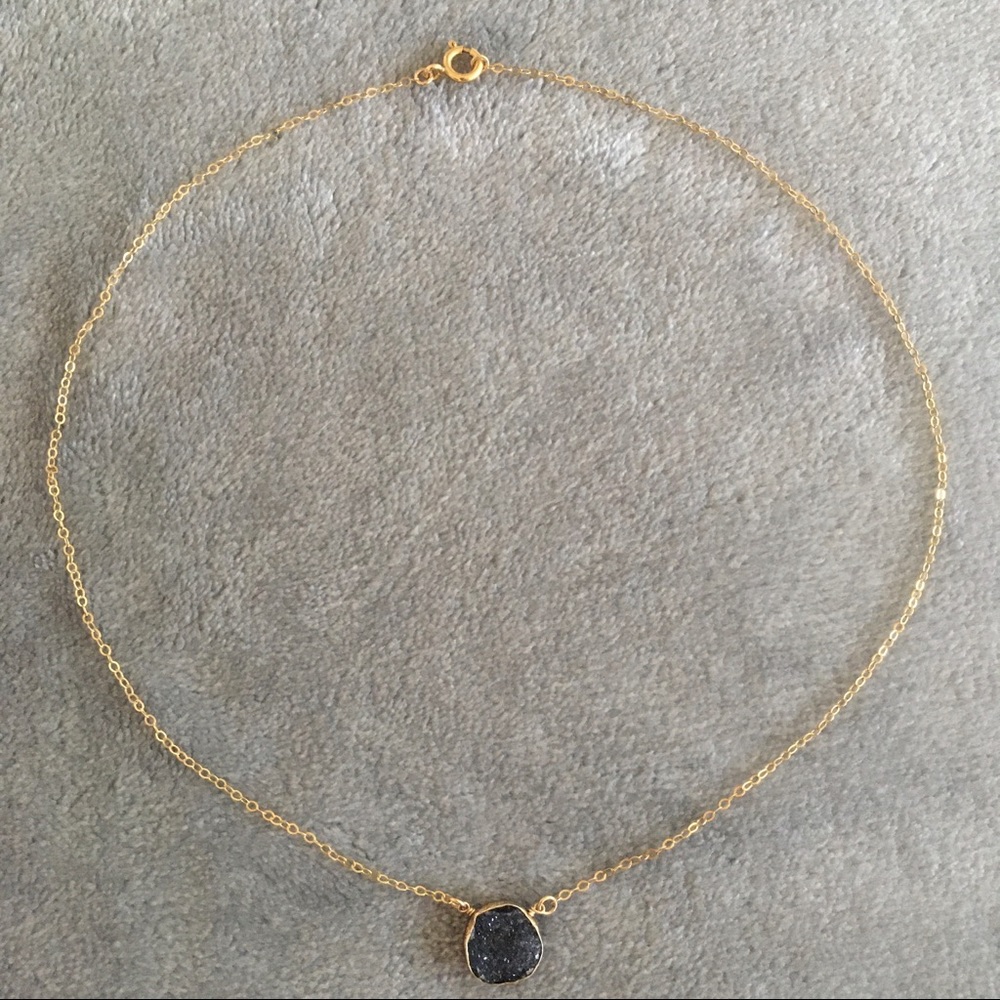 3/$13 Reversible gold necklace grey stone/onyx